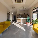 Verticalplus Hotel *