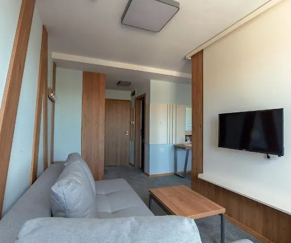 Verticalplus Hotell Chaskovo